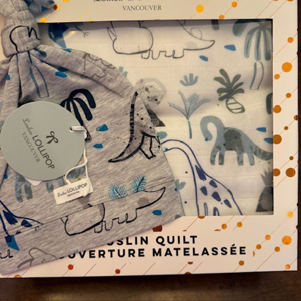 NWT Loulou Lollipop Set Muslin Quilt Baby or Toddler Blanket /Knot Hat Dinosaurs